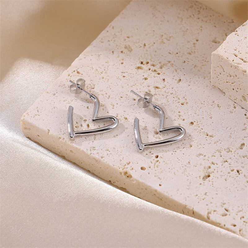 1 Pair Casual Simple Style Classic Style Heart Shape Plating Stainless Steel 18k Gold Plated Ear Studs - 1