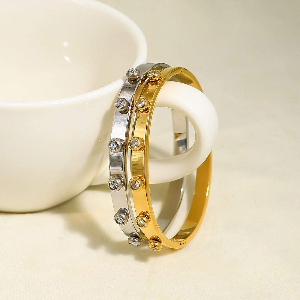 304 Stainless Steel 18K Gold Plated Basic Modern Style Classic Style Plating Inlay Round Solid Color Zircon Bangle