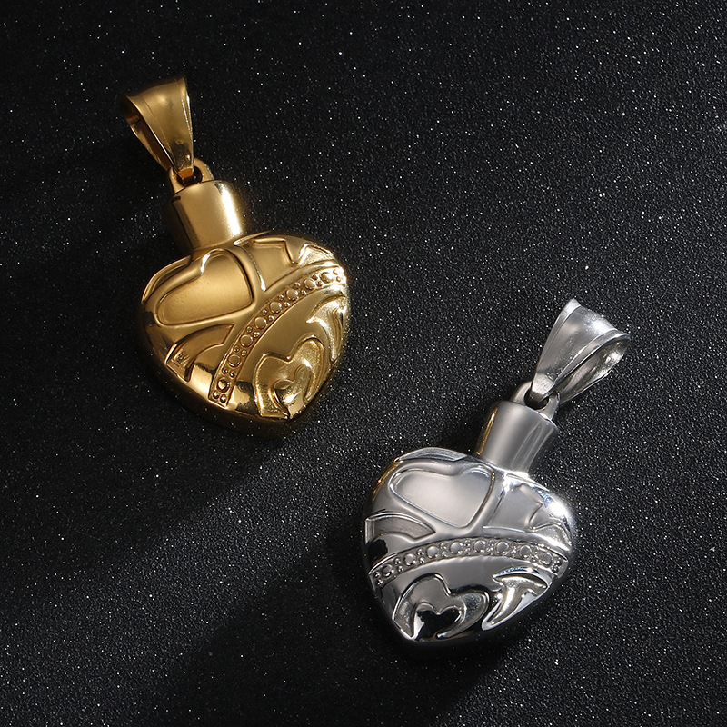 Casual Basic Streetwear Heart Shape Titanium Steel Plating 18K Gold Plated Charms